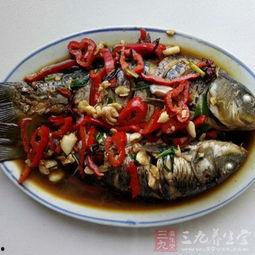 鱼吃生瓜吗,鱼儿真的会吃生瓜吗？