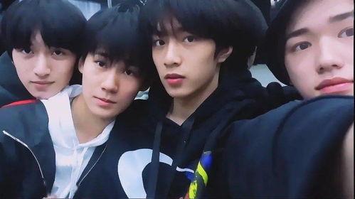 张真源巴蜀吃瓜,探寻四川美食背后的文化故事